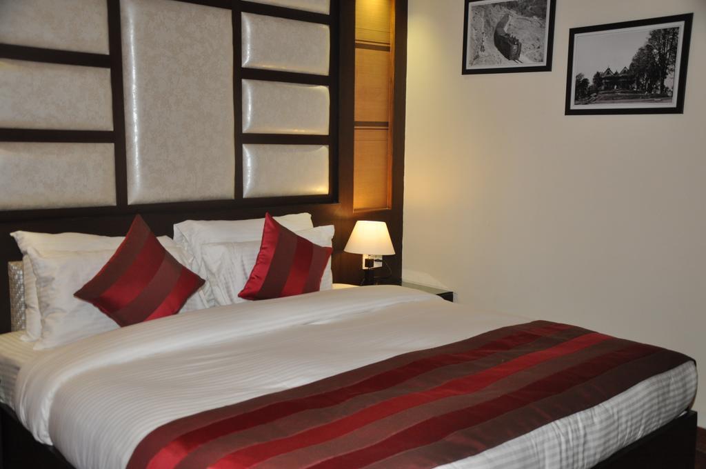 Hotel Southgate Shimla Rom bilde